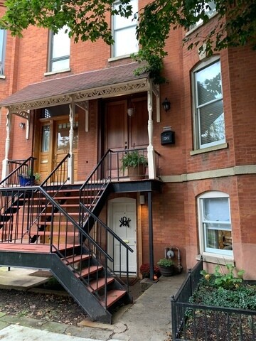 Building Photo - 1245 W Webster Ave