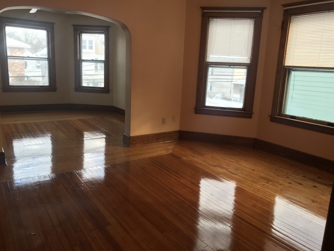 31 Vley Rd, Scotia, NY 12302 31 Vley Rd Scotia, NY