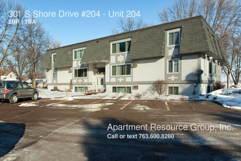 Primary Photo - 301 S Shore Dr