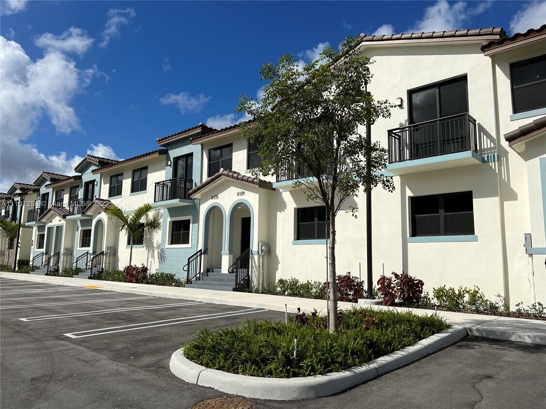 3658 SW 61st Ter, Miramar, FL 33023 Townhome Rentals in Miramar FL