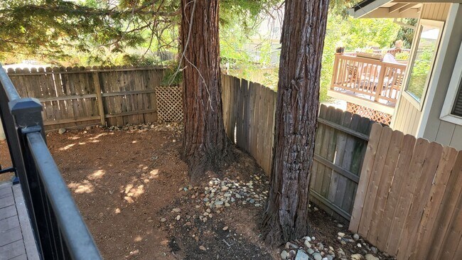 Foto del edificio - 3 bedroom 2 bath home located in Morgan Ranch