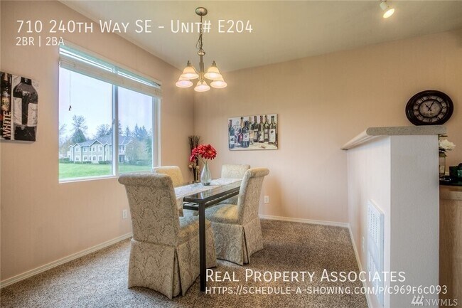 Foto del edificio - 710 240th Way SE
