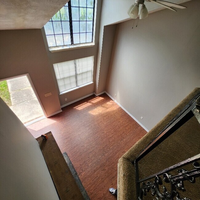 Building Photo - PINSON AREA, 2BR/2BA