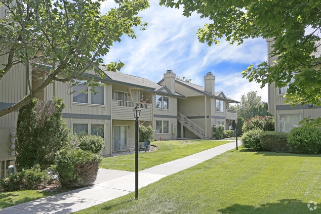 Cedar Hollow - Spokane Cedar Estates