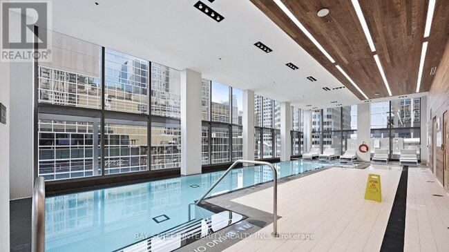 Building Photo - 88 Scott St