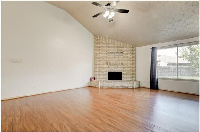 Foto del edificio - 1402 Great Dover Cir