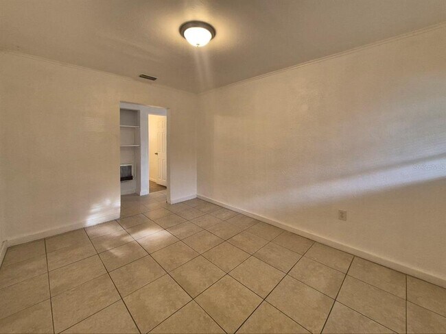 Foto del edificio - 1726 W Chestnut St