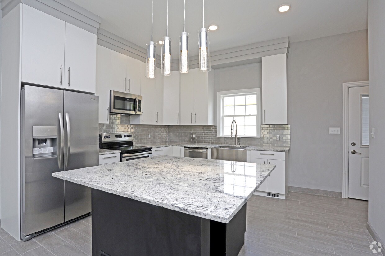 Foto principal - Brick Row Townhomes