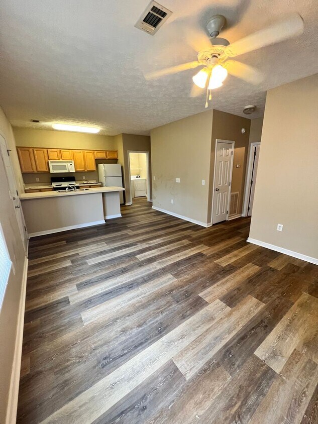 Photo - 303 N. Ross St.