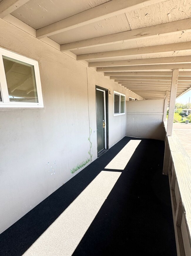 Move-In Special + Private Patio – Available Now! North Highlands - Move-In Special + Private Patio – Available Now! North Highlands Apartment