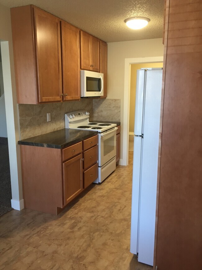 Foto del edificio - Updated 2 Bedroom Townhome for Rent in Loveland: Shared Garage, Patio, Washer/Dryer Hookups