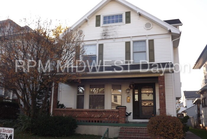 Primary Photo - 735 Carlisle Ave