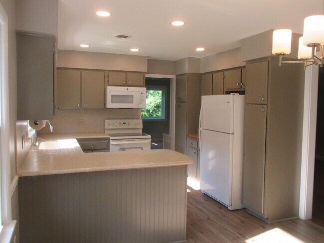 Building Photo - 35383 Davis Wharf Rd
