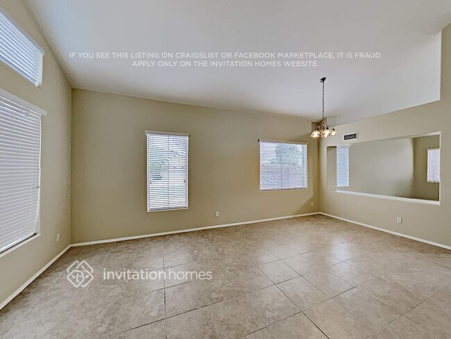 Building Photo - 15917 W Calavar Rd
