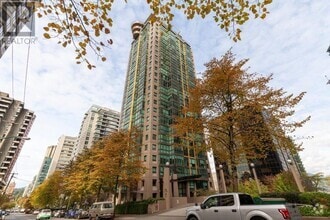 Building Photo - 1367-1367 Alberni St