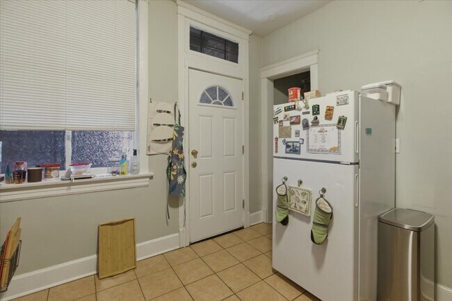 Foto del edificio - 4002 N Southport Ave