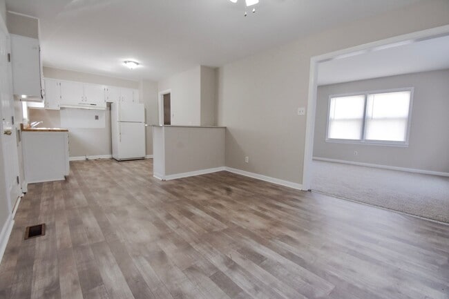 Building Photo - Coming Soon! Updated 3 Bedroom and 1.5 Bat...