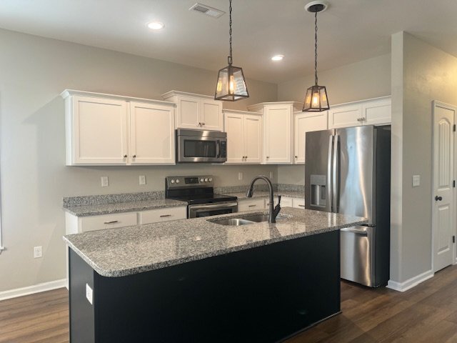 Building Photo - 205 Buckeye Ct N
