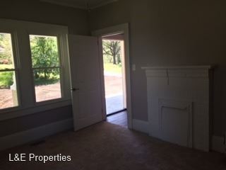 Building Photo - 3 br, 2 bath House - 208 Tuckaseegee Road