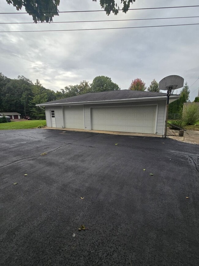 Foto del edificio - Recently renovated 3 bedroom ranch!