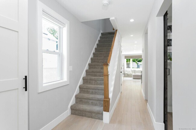 Foto del edificio - 32 Greenwood Ave