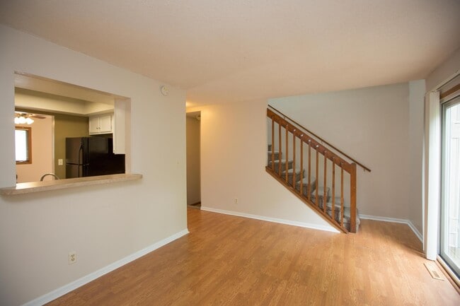 Building Photo - 465 Foxfire Dr