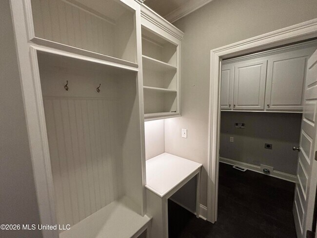 Foto del edificio - 310 Candlewood Ct