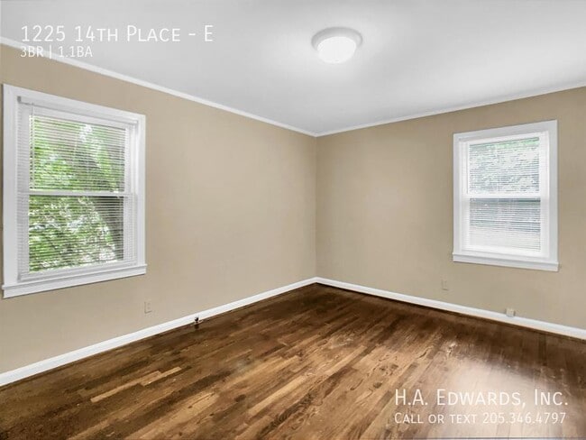 Building Photo - 1225 14th Pl E