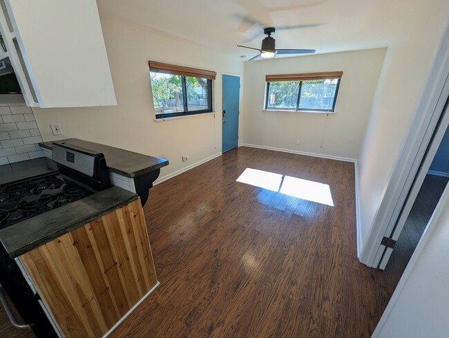 Building Photo - 504 Long Bow Ln