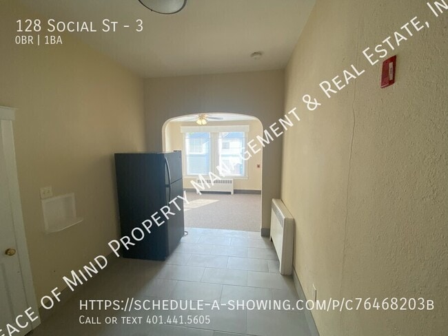 Building Photo - 128 Social St
