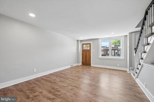Foto del edificio - 306 Pine St