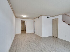 Building Photo - 1701 Upland Dr