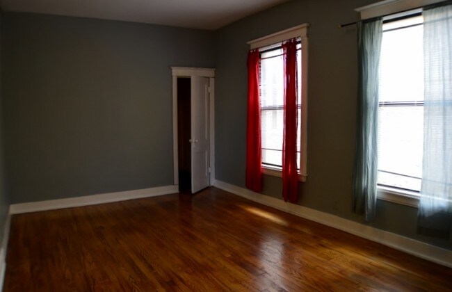 Building Photo - 2755 N Mozart St