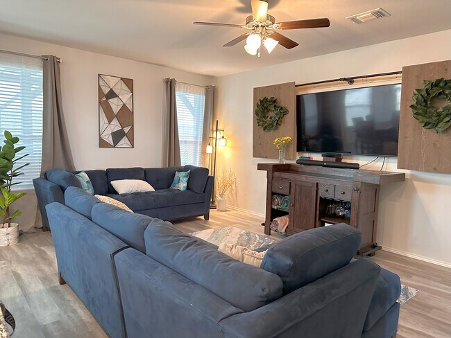 Foto del edificio - 2218 Wigeon Way
