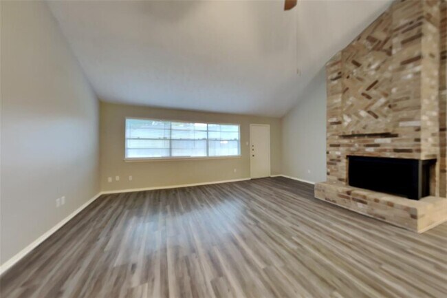 Building Photo - 19415 San Gabriel Dr