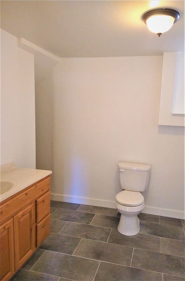 Building Photo - Coming soon!! Fresh & clean large Roy Home...