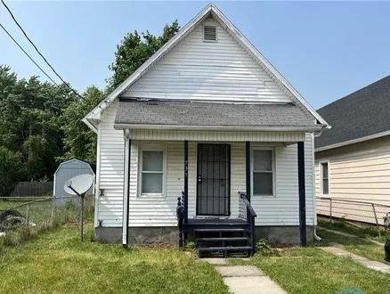 Primary Photo - 739 Spring St