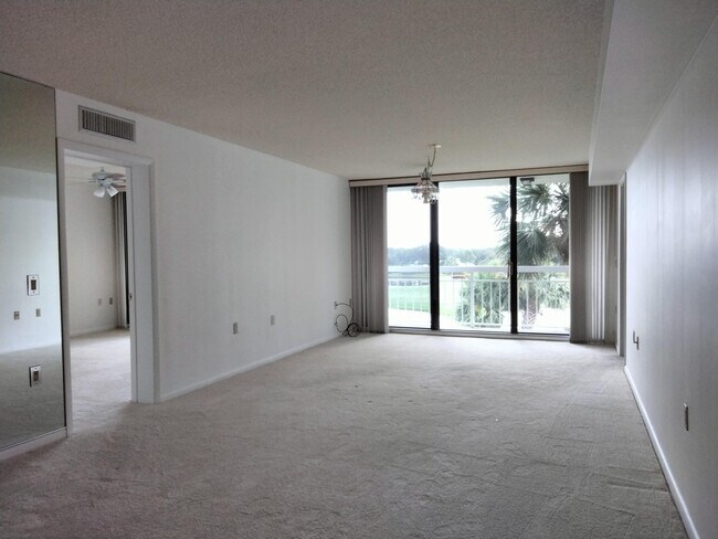 Building Photo - 2421 Village Blvd
