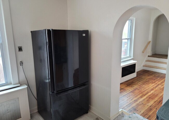 Building Photo - 1281 S Broad St