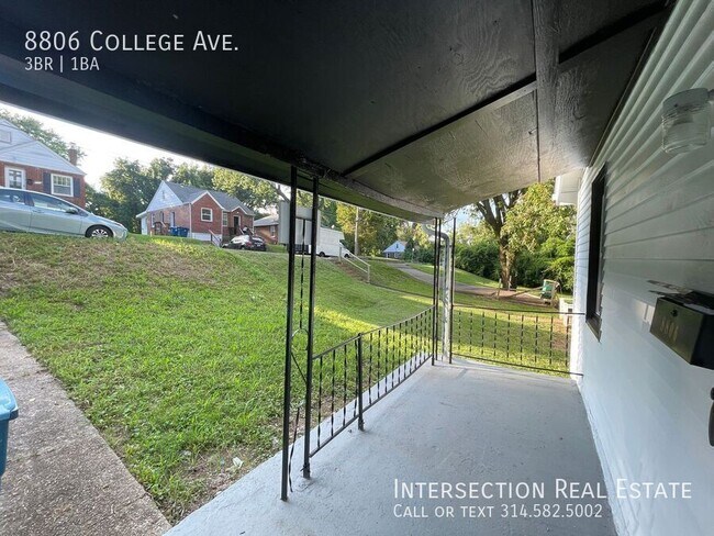 Foto del edificio - 8806 College Ave