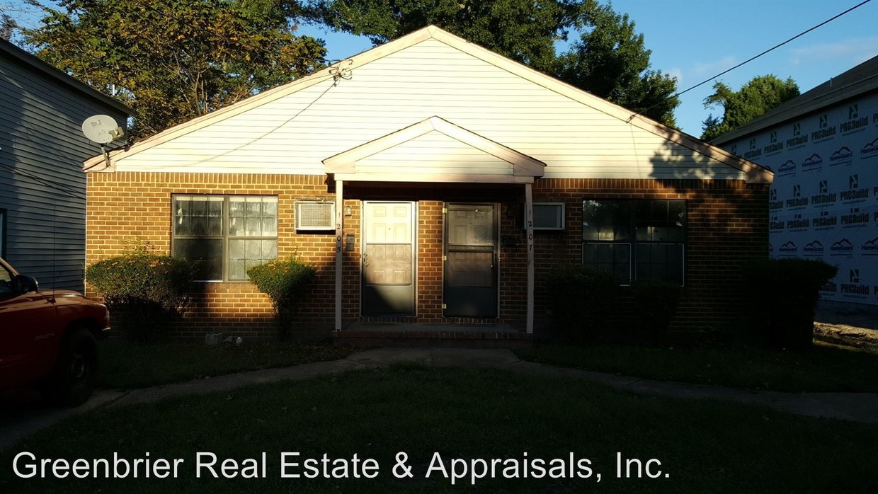 Primary Photo - 2 br, 1 bath Apartment - 1207 Hoover Ave