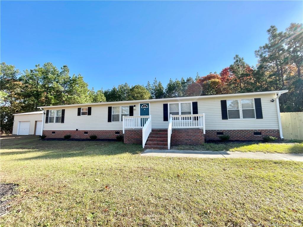 Foto principal - 140 Gibbs Rd