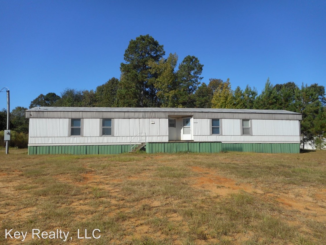 Primary Photo - 10569 Highway 28