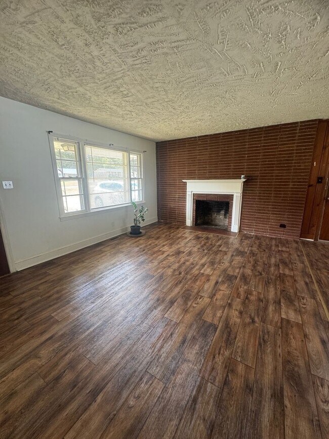 Foto del edificio - 212 Frances St