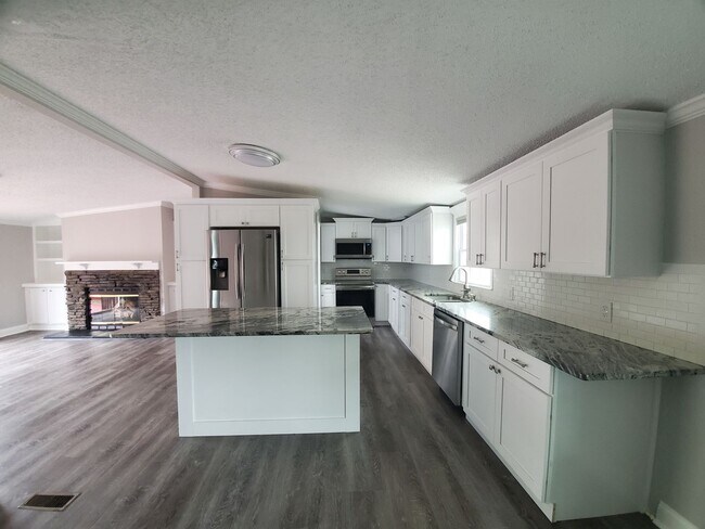 Building Photo - 7425 April Drive ~ Colony Village