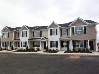Foto principal - 1304 Rutherford Blvd