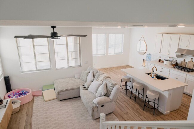 Foto del edificio - 3 Bedroom, 2.5 Bath in Eastmark overlooking Skate Park.