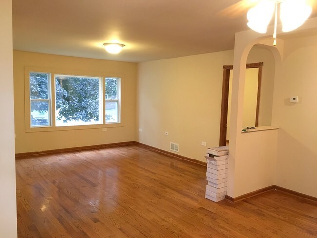 Building Photo - 14449 Springfield Ave