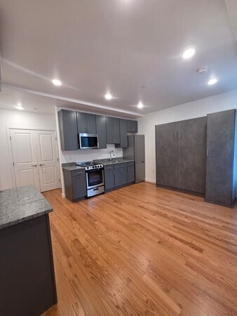 Foto del edificio - 165 Hawthorne St