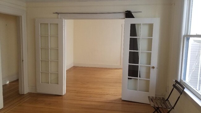 Living facing Dining - 375 Vallejo St